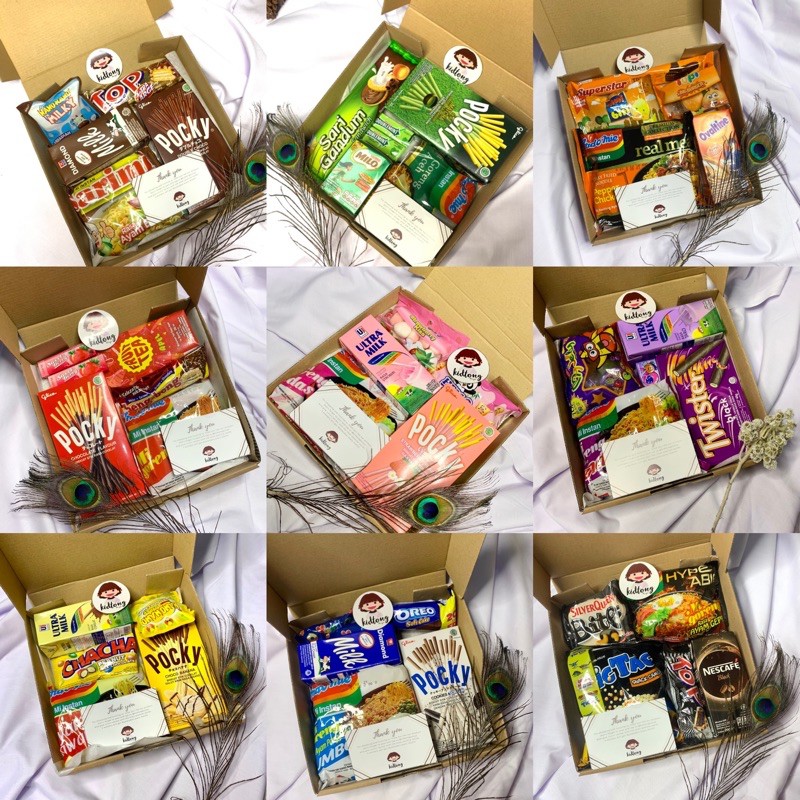 

GIFT BOX BIRTHDAY / GRADUATION / ANNIVERSARY / SNACK BOX HAMPERS (FREE GRETING CARD DAN BUBLE WRAP)