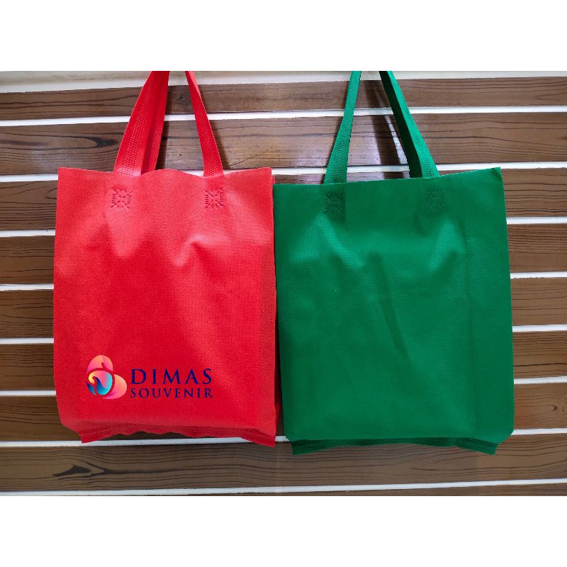

TAS SPUNBOND TALI 25x35CM (1LUSIN) / TAS IDANGAN / TAS SPUNBOND TALI 30X40CM