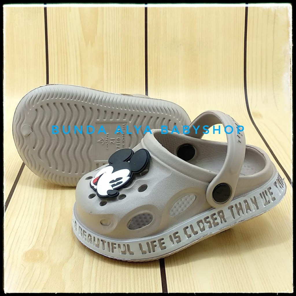 Sendal Anak Laki Laki Umur 4 5 Tahun Lucu Elastis Lentur - Sepatu Sandal Anak Cowok Karet KREM Size 18 - 29 Anti Licin