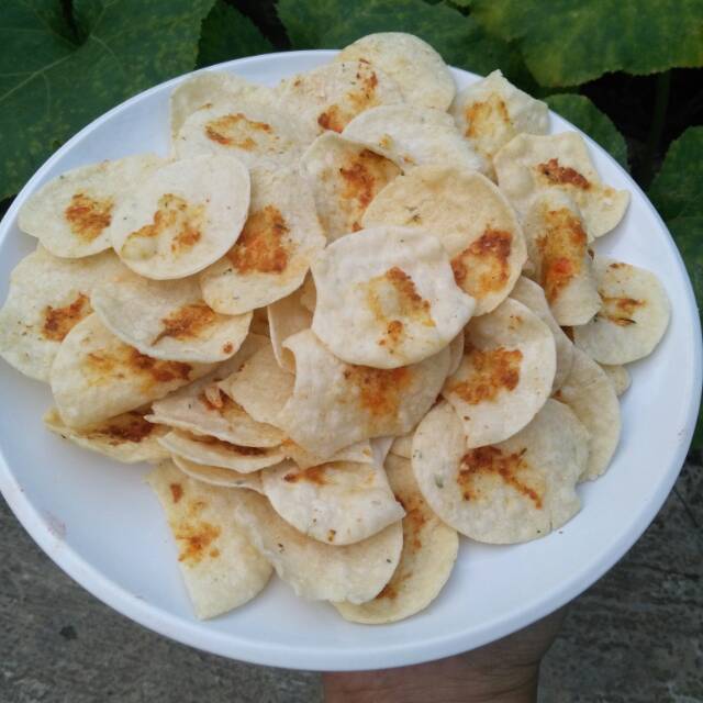 

Keripik cireng 200 gr / cimet comring aci kerupuk seblak basreng snack kiloan