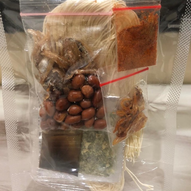 

Miesua Kuah Teri Kacang 100% Halal