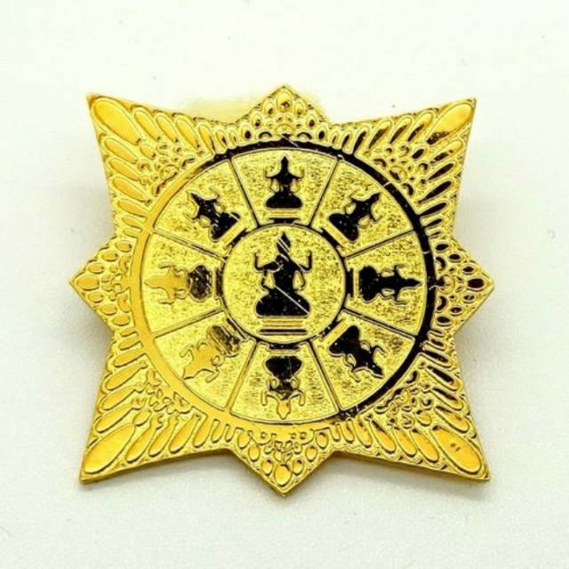 Jual Pin bros lambang surya majapahit emas | Shopee Indonesia