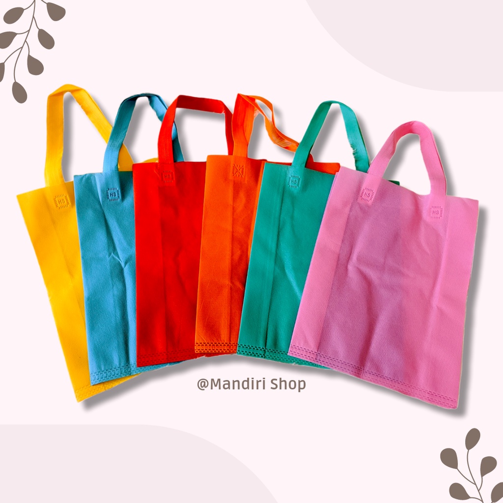 

goodie bag tas kain spunbond 25x35x10 cm | tas kantong belanja,tas souvenir,tas ultah,tote bag murah