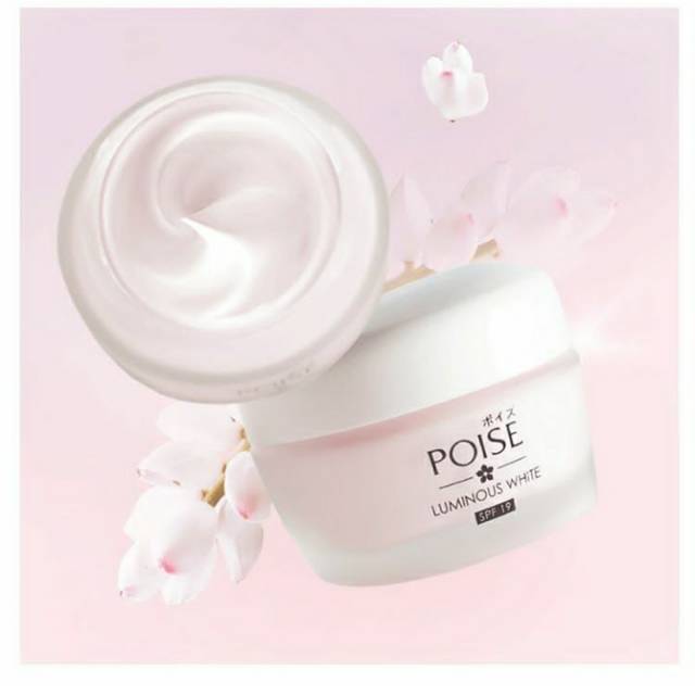 Poise luminous white