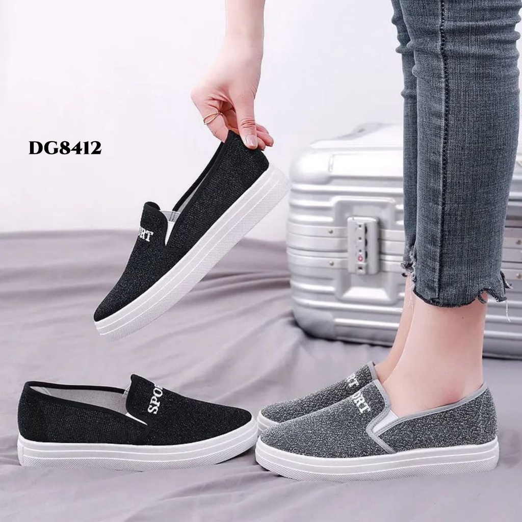 WYN SNEAKERS CASUAL SPORT FASHION KOREA NYAMAN ANTI SLIP DG8412