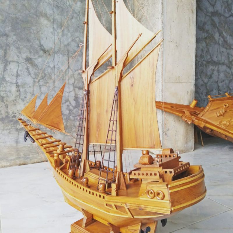 Miniatur Kapal.Souvenir Kayu.Miniatur Jati Jepara