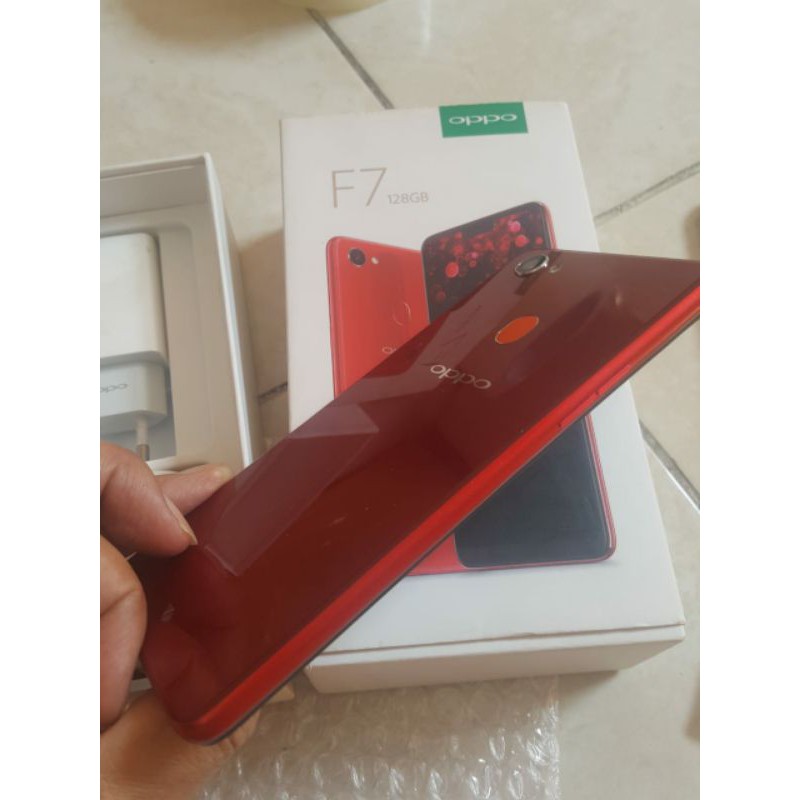 Sale HP OPPO dualOn 4Glte murah mulus bagus ori garansi imei tembus terdaftar fullset bagus-OPPO F7 ram6gb 128gb