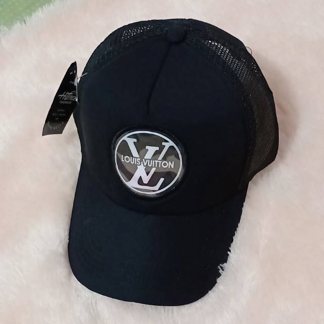 Topi LV