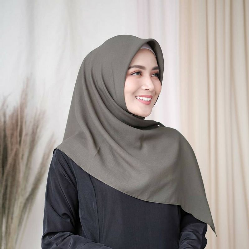 HIJAB BELLA SQUARE TAMBAHAN ISI HAMPERS