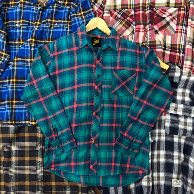PLAID FLANNEL GUMMO