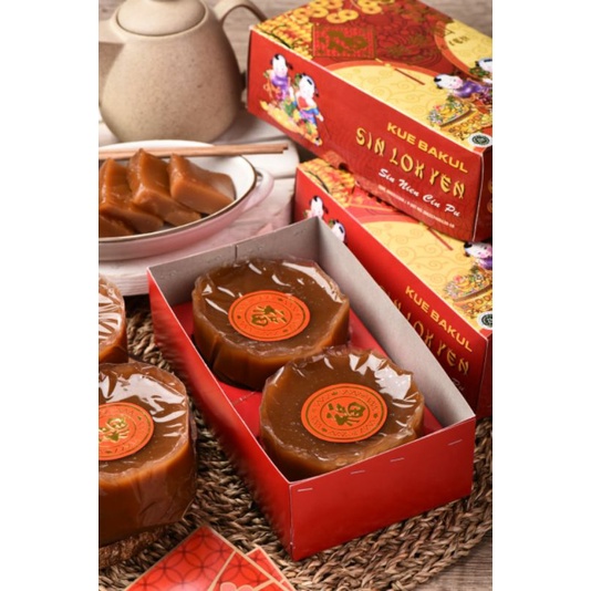 

Kue Keranjang/Kue Bakul/Kue Dodol Cina Sin Lok Yen Isi 2pcs