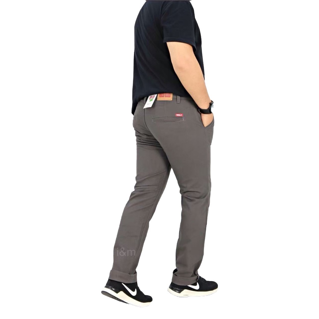UNIQLO Celana Chino Panjang Pria Premium Quality Size S M L XL-Uniqlo ( Abu )