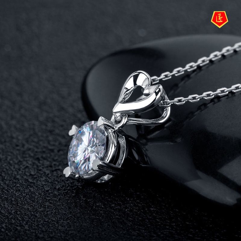 [Ready Stock]Pt950 Platinum Heart-Shaped Pendant Inlaid Zircon Necklace Luxurious and Simple