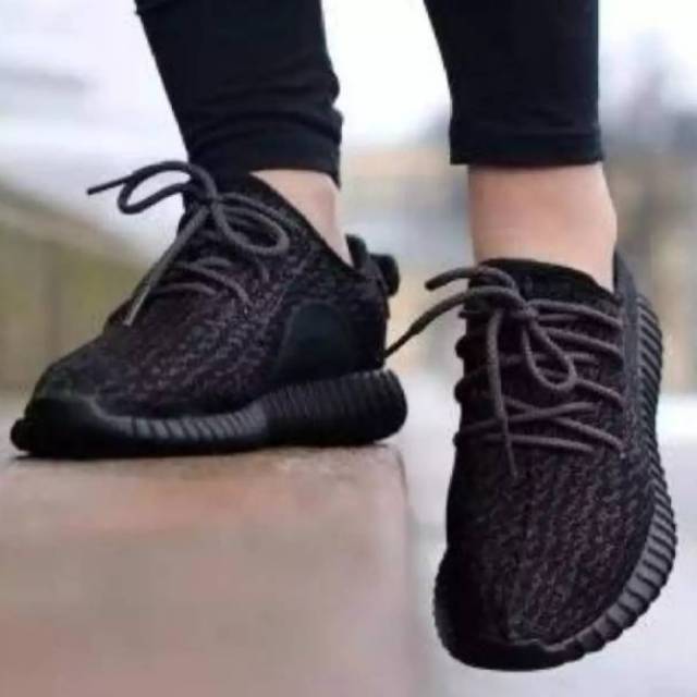 harga sepatu jordan yeezy original