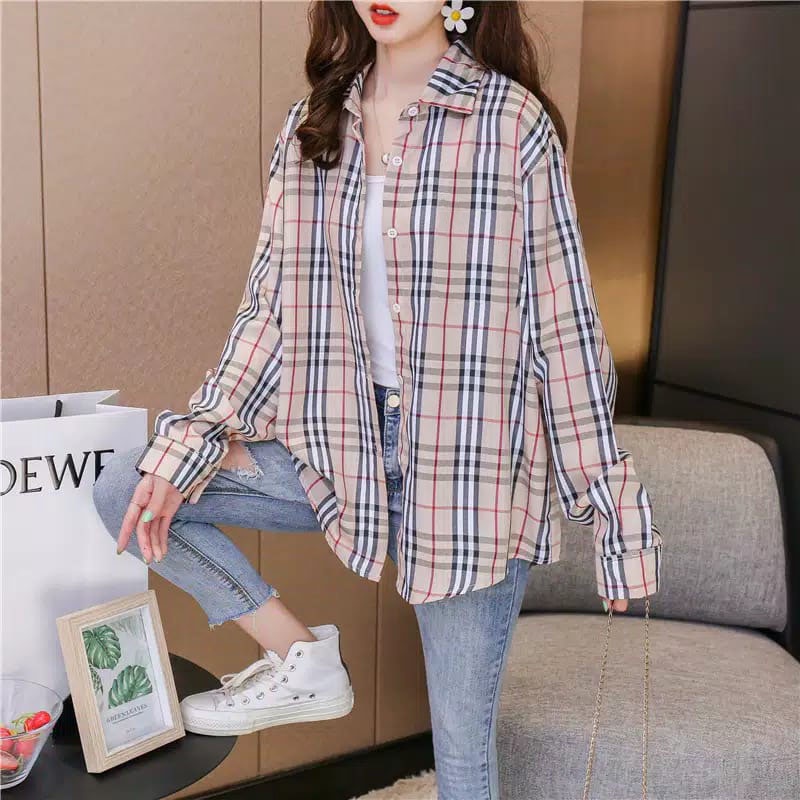 BAJU ATASAN KEMEJA KOTAK KOTAK WANITA OVERSIZE KEMEJA KOREA FASHION TRENDY BIGSIZE JUMBO HEM BANGKOK