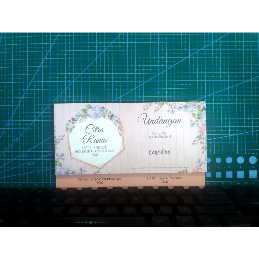 

Blangko Undangan Pernikahan Cantik 68 Free file Setting