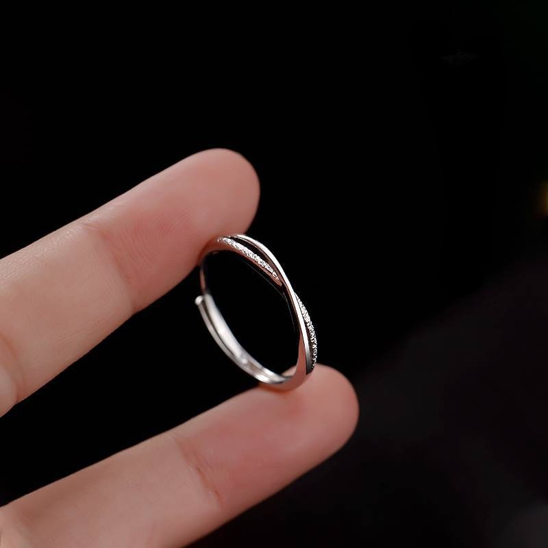 Cincin Pernikahan Desain Silang Warna Silver Rose Gold Dapat Disesuaikan Untuk Pasangan