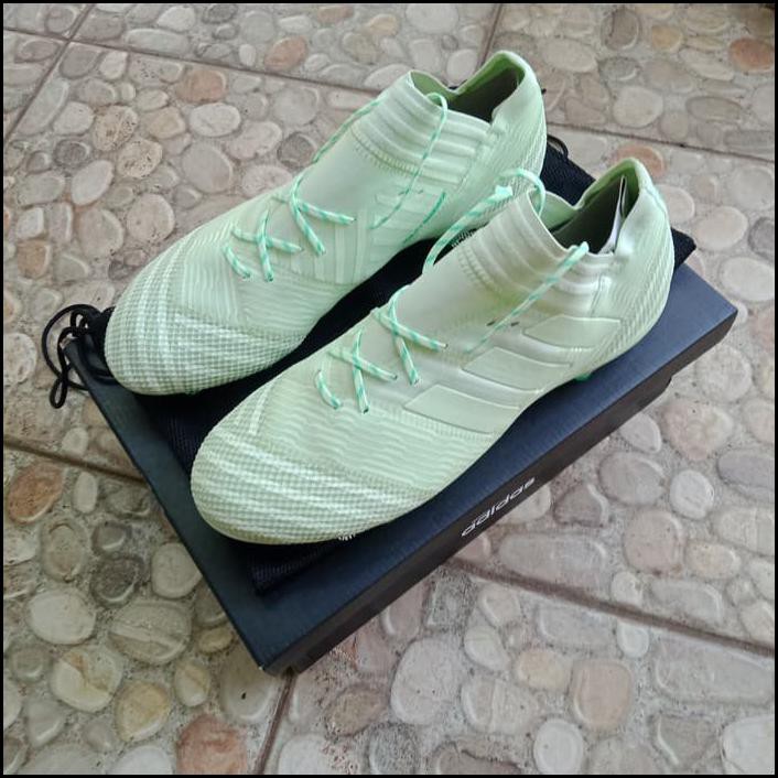 ADIDAS NEMEZIZ 17.1 "DEADHLY STRIKE" FG TERMURAH