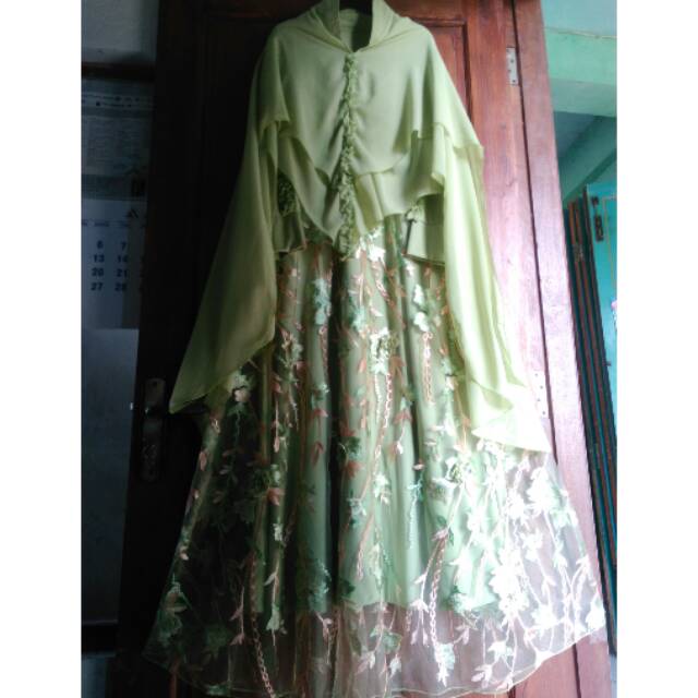 Brokat keliling gaun pesta muslimah kualitas butik