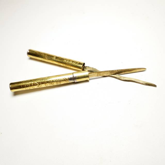 

Pusaka keris double pulpen kuningan LGJ144