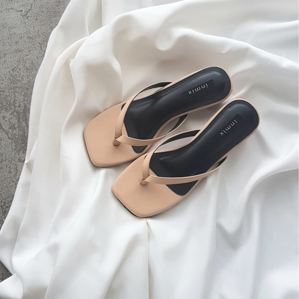 inmix - LYDIA - Premium Imported Material Sandal Jepit Hak 4cm - inmix Rubber Outsole-Nude