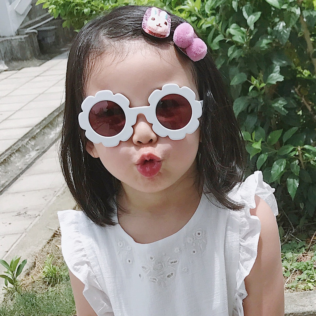 Kacamata Anak Perempuan Fashion Lucu Murah Kecil 2 Tahun Bunga Flower Sunglasses Lensa Hitam