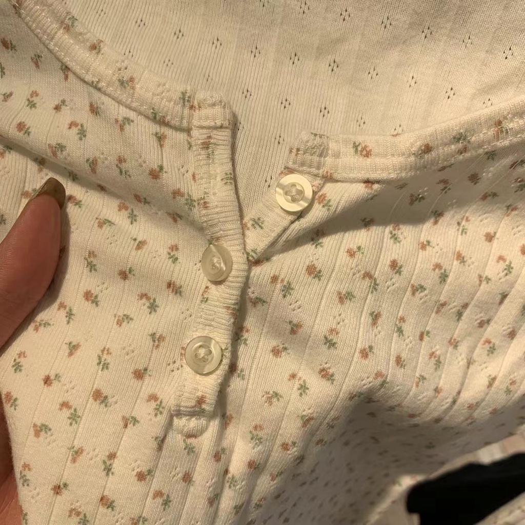 #Sisjuly# BM Ladies Cotton Floral Bottoming Kaos Lengan Panjang Tiga Kancing Kancing