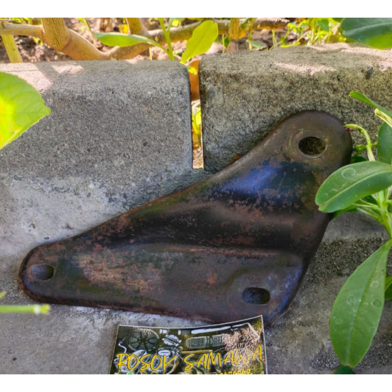 Pangkon kenalpot Dudukan kenalpot GL100,Cb100,Cb125.Original