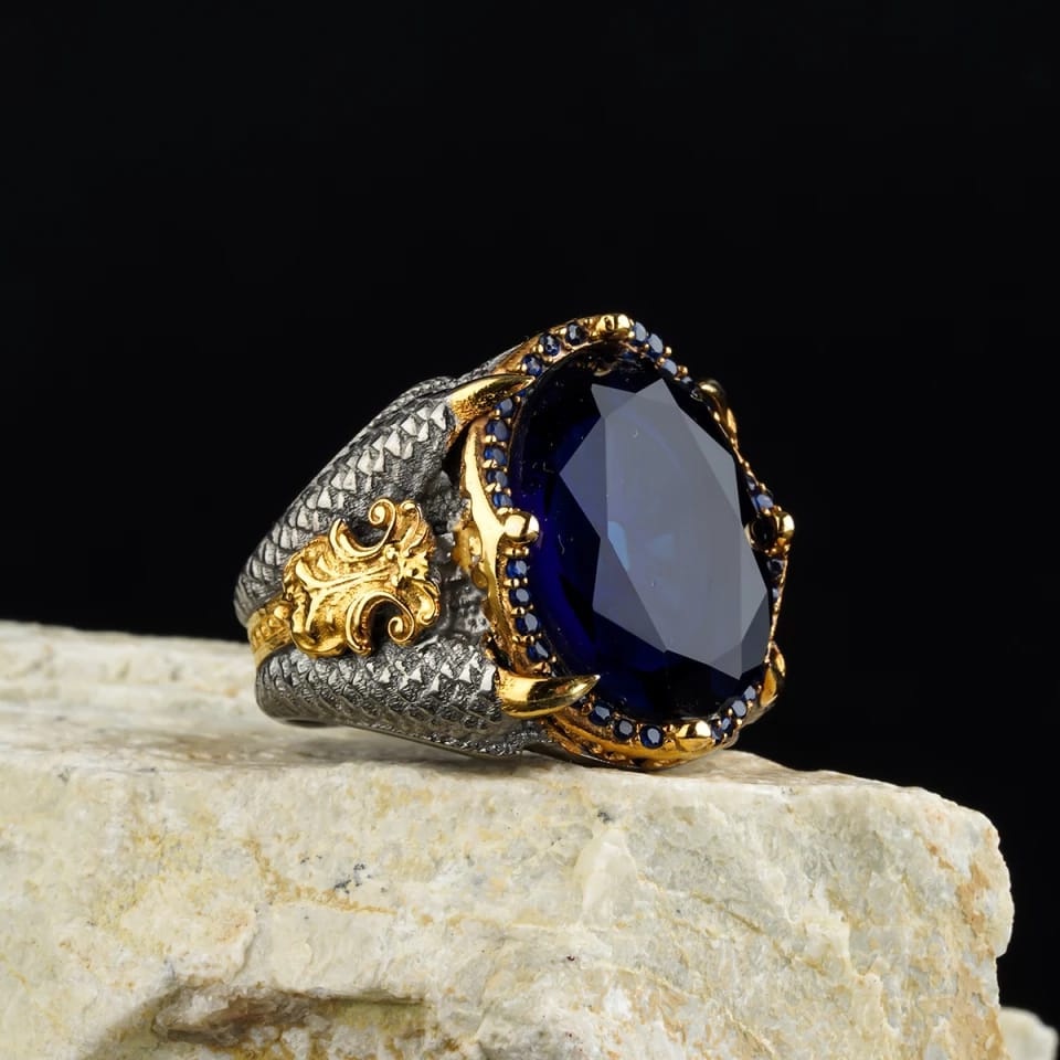 Cincin Model Terbuka Desain Cakar Naga Aksen Batu Permata Oval Biru Satu Ukuran Gaya Vintage Untuk Pria