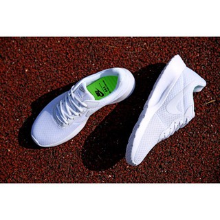 Sepatu Sneakers Lari Model Nike Roshe Run Bahan Mesh