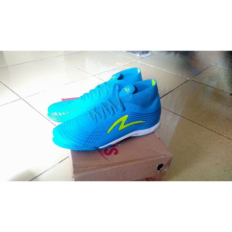 Sepatu Futsal specs illuzion 2