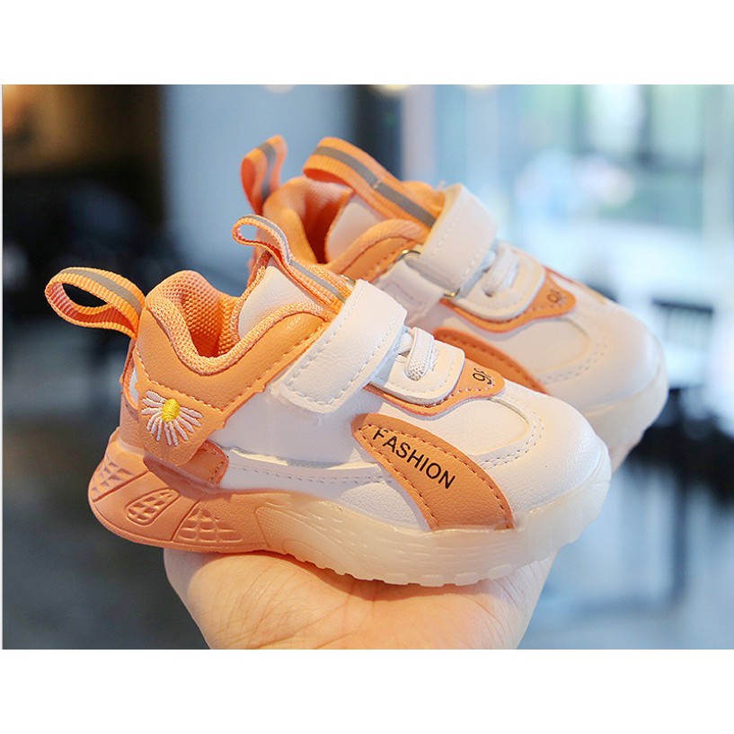 Sepatu sneakers anak import Fashion Shoes