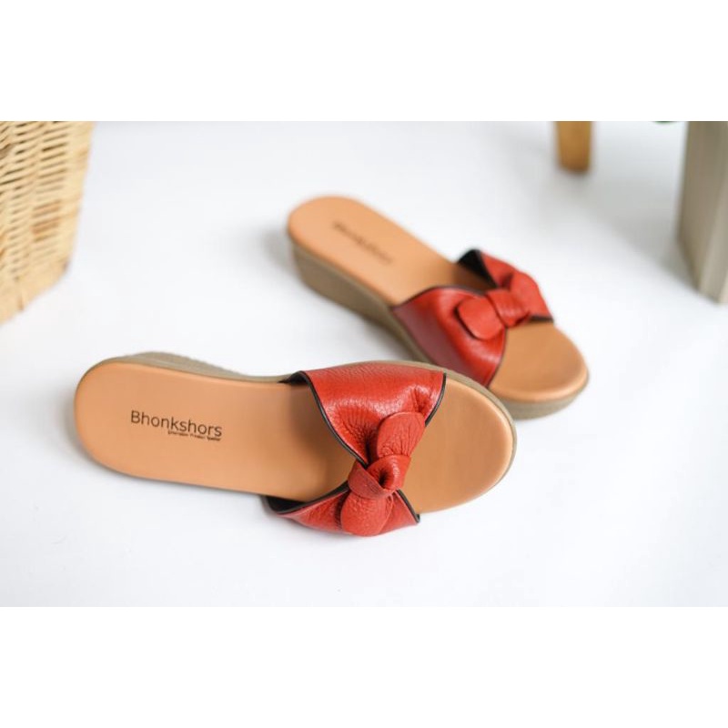 sandal kulit bhonkshors