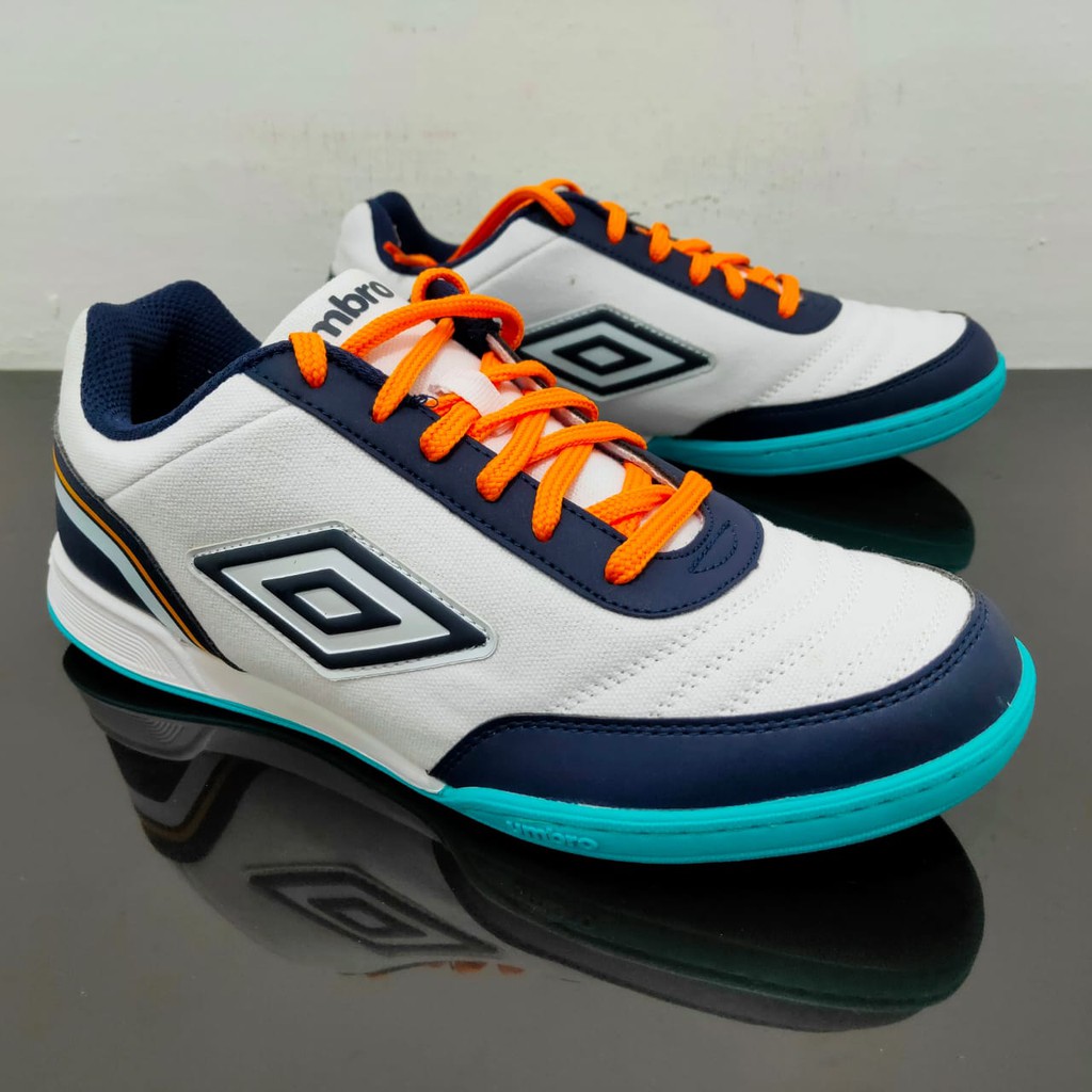  Sepatu  Futsal  UMBRO FUTSAL  STREET V 81277U HPW White 