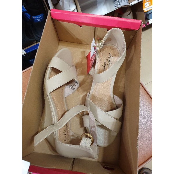 Sepatu Dexflex Comfort by Payless Original Store SALE