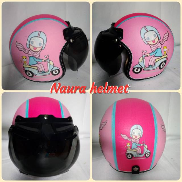 Helm retro dewasa motif cewe hijab vespa.