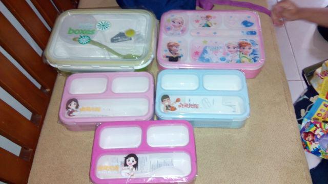 Kotak Makan Lunch Box Sekat 6 Karakter Hello Kitty Little Pony Frozen - Doraemon