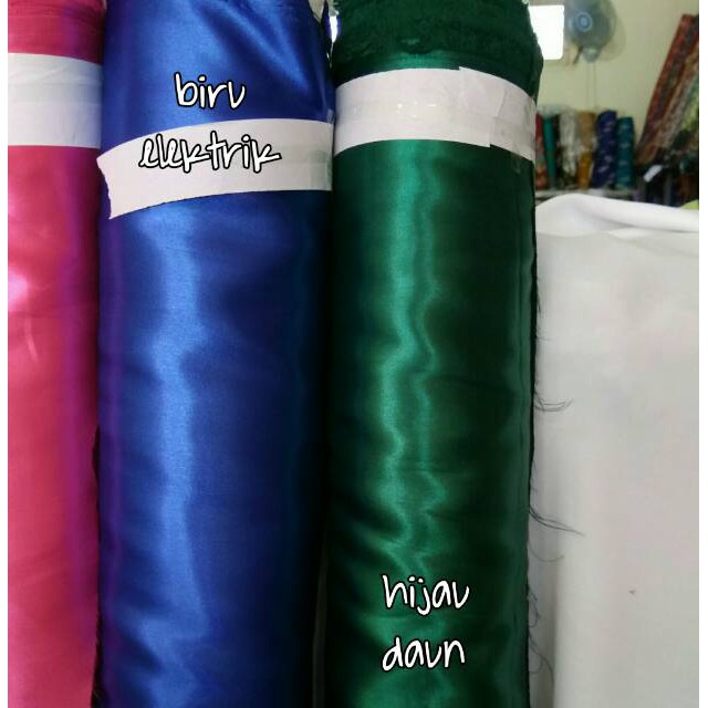 Kain satin - harga persetengah meter