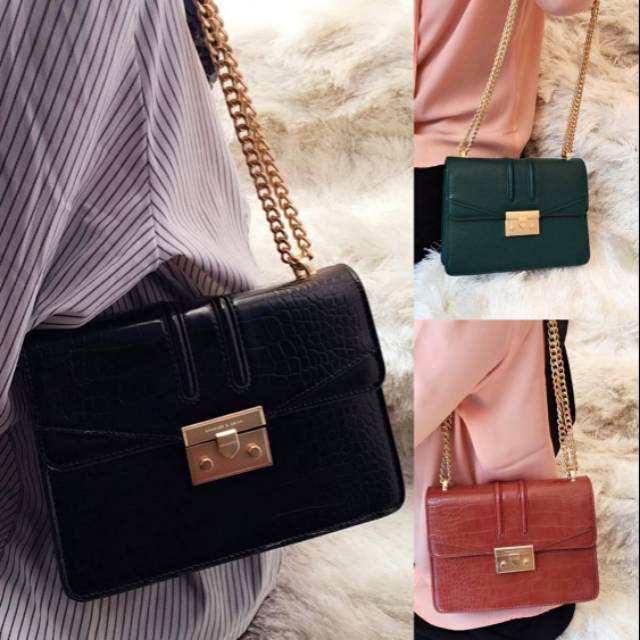 Tas Charles n Keith Sling Bag - tas batam - tas branded - tas wanita
