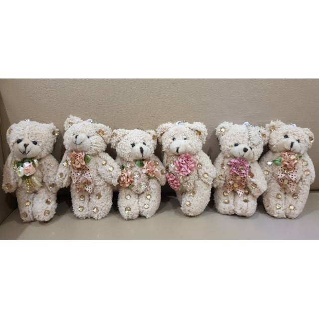 Boneka beruang gantungan kecil