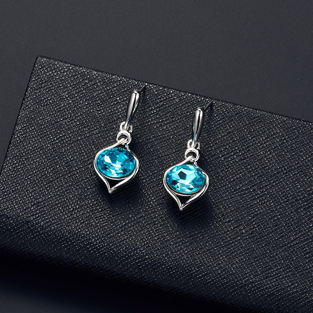 Hu Hu Hu Hu Hu Alat Bantu Pasang Kacamata♡ Set Anting Tusukkalung Dengan Liontin Oval Hias Berlian Imitasi Untuk Wanita