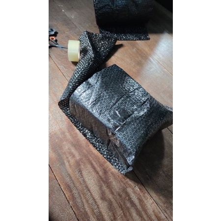 

Bubble Wrap (tambahan packing)