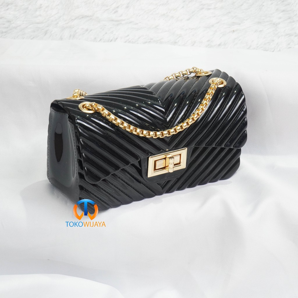 Tas Jelly Glossy Motif Salur Size 18 Cm Rantai Gold