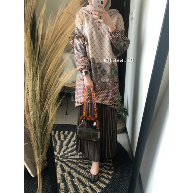 Miranda Tunik||Prada Crepe