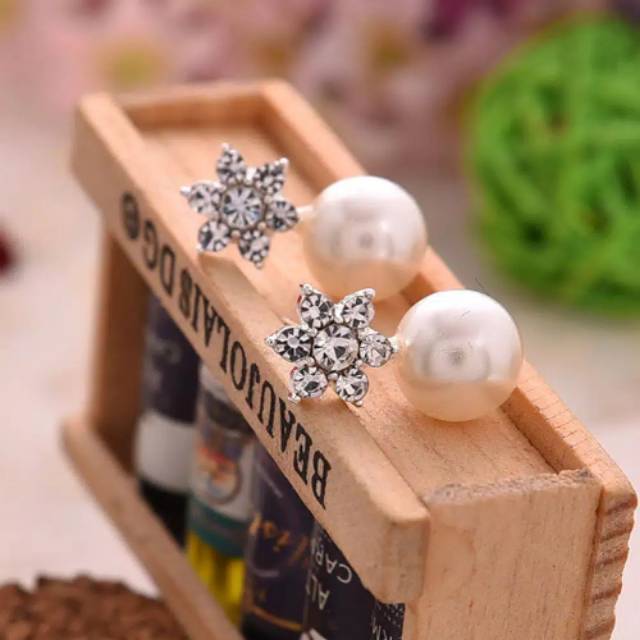 Anting snowflake pearl kecil