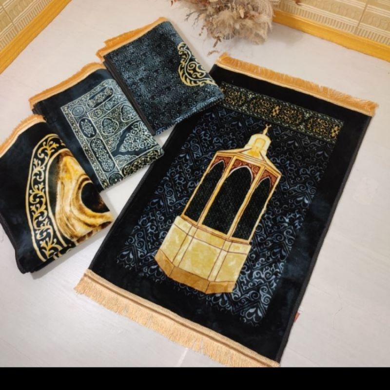sajadah tebal empuk kiswah hitam / sajadah kiswah rumbay gold