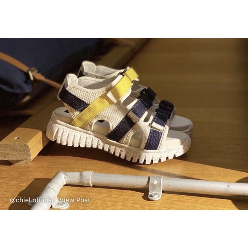 Chiel Shoes