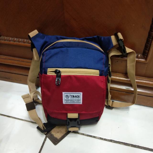 Tas Tracker Paha Selempang