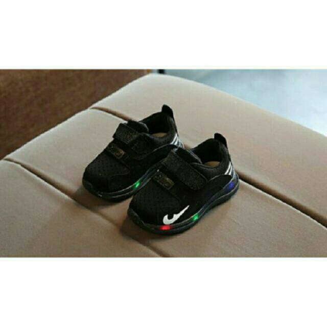 Sepatu Anak Lampu Import Nike Stripe Black