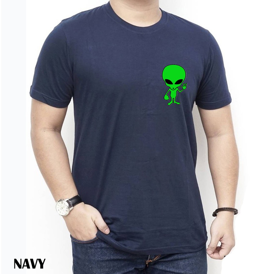 Kaos Pria Lengan Pendek Gambar &quot;Alien&quot;